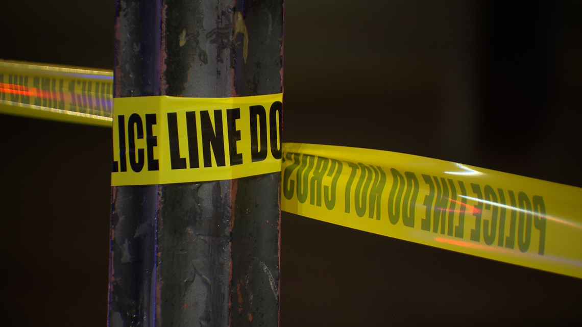 Parking lot fight leads to shooting in Arlington Thursday night, officials say
