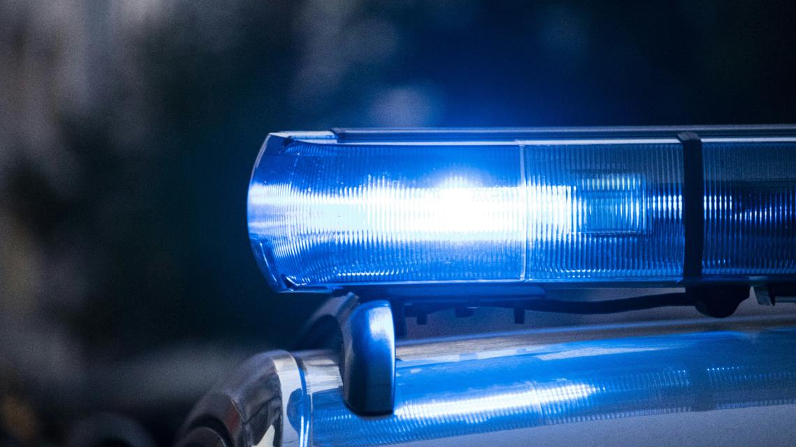 Fatal multi-vehicle crash shuts down southbound IH-37 near Lantana Street