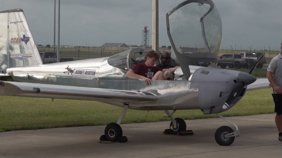 Flour Bluff students soar to new heights with first student-built plane