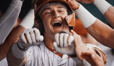 No. 6 Texas takes series against Missouri with 11-6 win