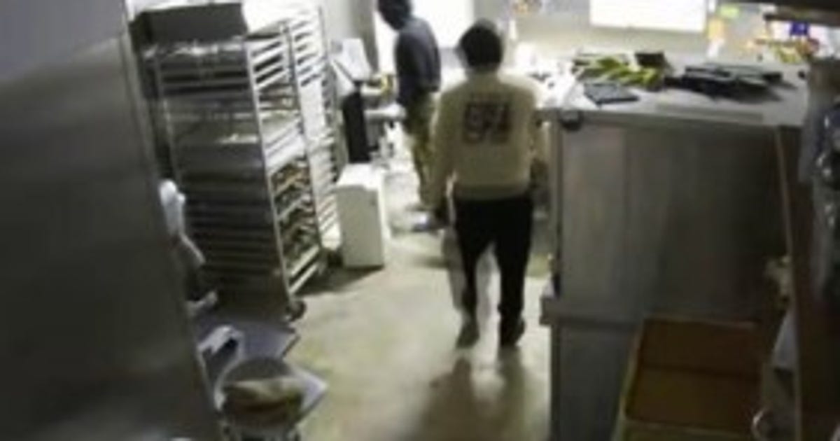 Two bakeries burglarized by masked men on same night in Houston