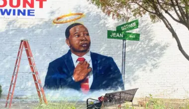 Botham Jean memorial mural in Dallas