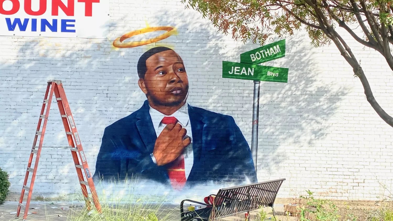 Botham Jean memorial mural in Dallas