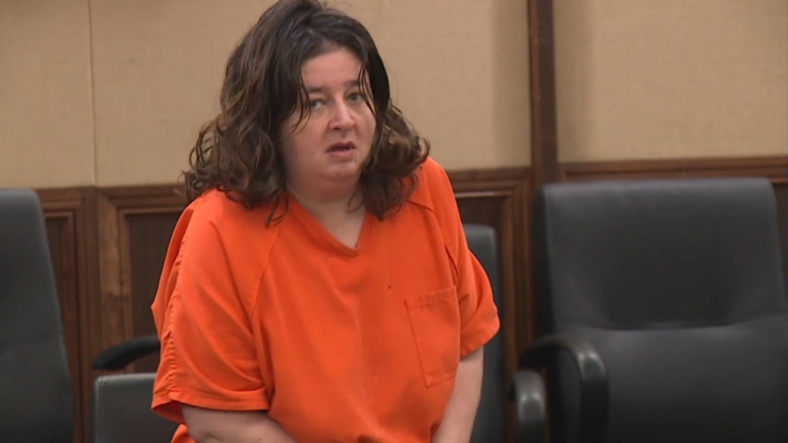 Child pornography case hearing continues