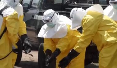 Two North Texas counties monitoring travelers for Ebola symptoms