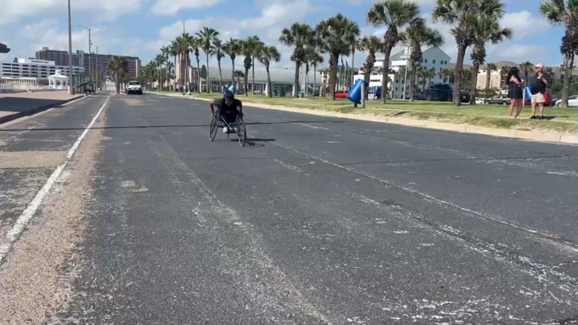 Corpus Christi sophomore student aims to make Beach to Bay history as first wheelchair racer