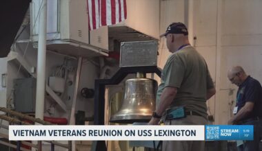 Vietnam veterans reunion on USS Lexington