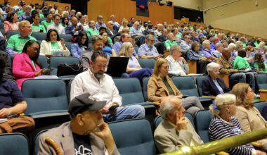 Stay or leave Dallas City Hall: What residents are saying