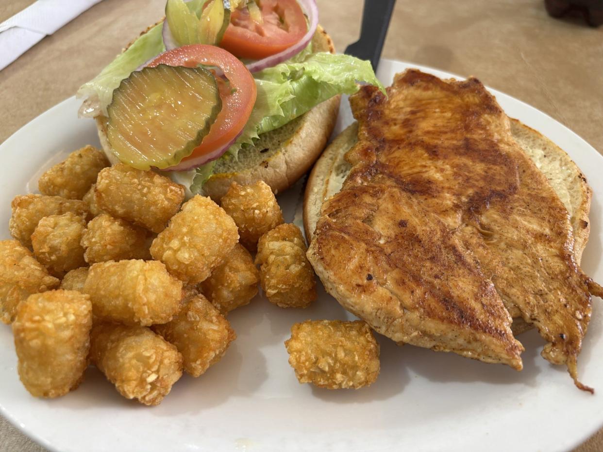 Elmer's Dinner recently opened at 1730 Montana Ave. The restaurant offers a variety of dishes from breakfast and Mexican to seafood and chicken sandwiches.