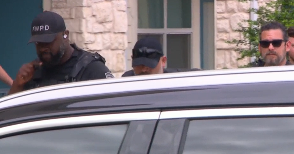 DPS identifies man shot during warrant service at Fort Worth apartment complex