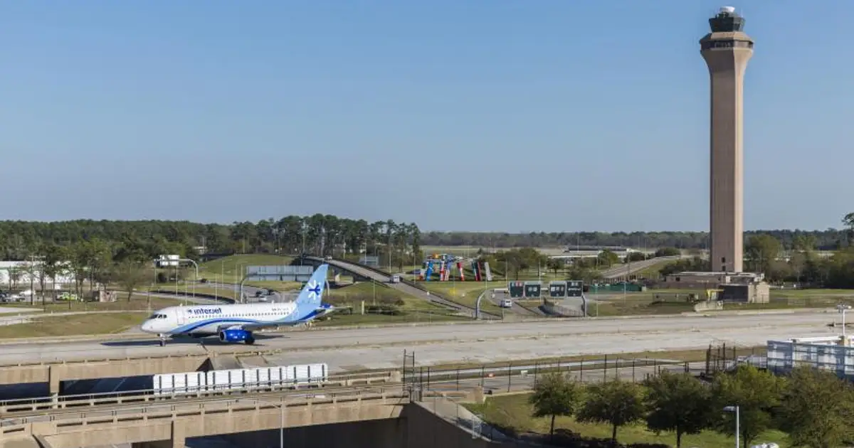 Ground stop ends at Houston's Bush Airport