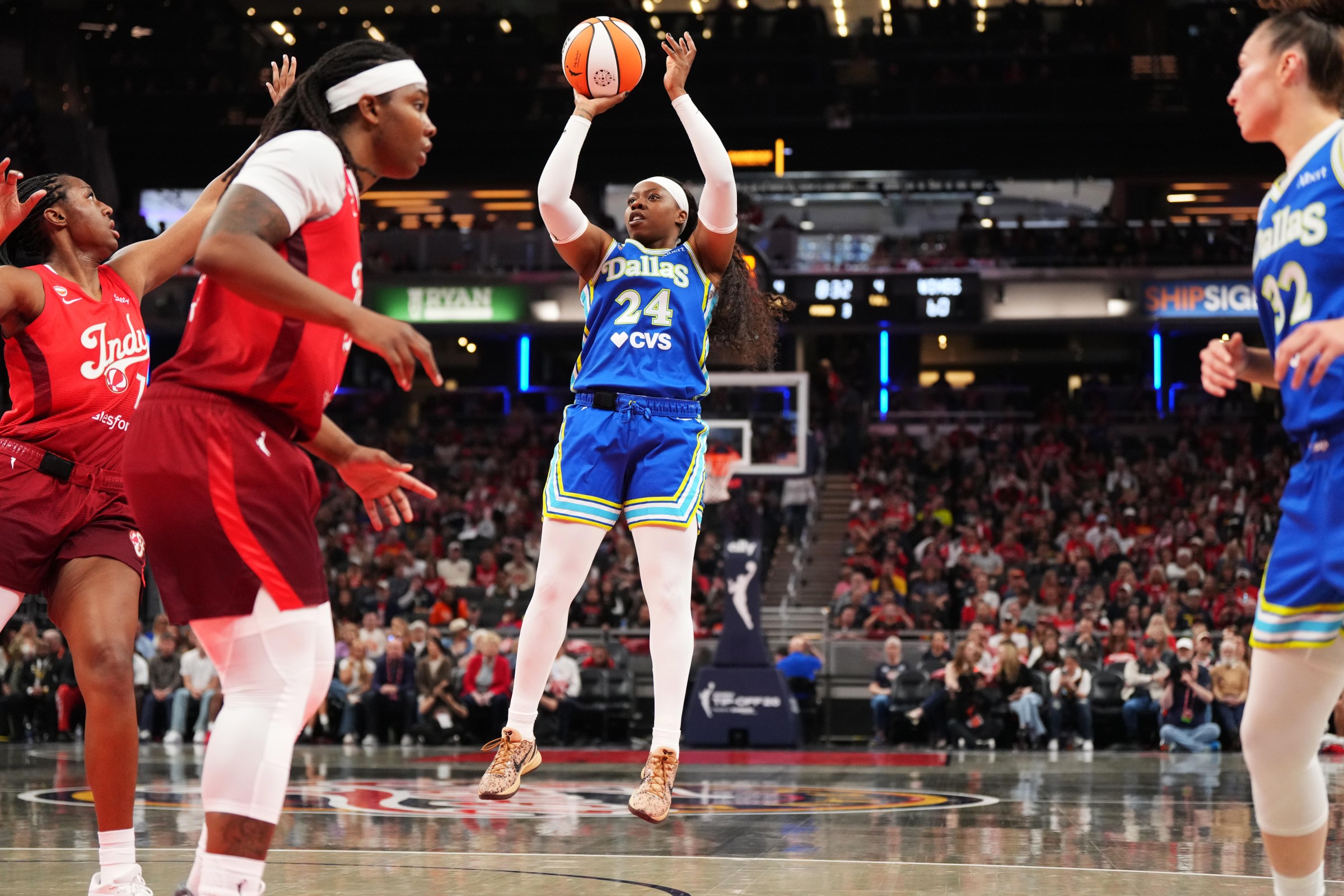 INDIANAPOLIS, IN - MAY 9: Arike Ogunbowale #24 of the Dallas Wings shoots the ball during the game against the Indiana Fever on May 9, 2026 at the Gainbridge Fieldhouse inIndianapolis, Indiana. NOTE TO USER: User expressly acknowledges and agrees that, by downloading and or using this Photograph, user is consenting to the terms and conditions of the Getty Images License Agreement. Mandatory Copyright Notice: Copyright 2026 NBAE (Photo by Jeff Dean/NBAE via Getty Images)