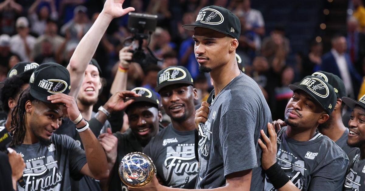 San Antonio Spurs v Oklahoma City Thunder - Game Seven