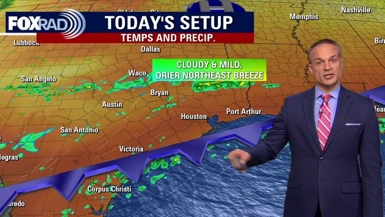 Houston weather: Cloudy, mild Thursday with possible light rain