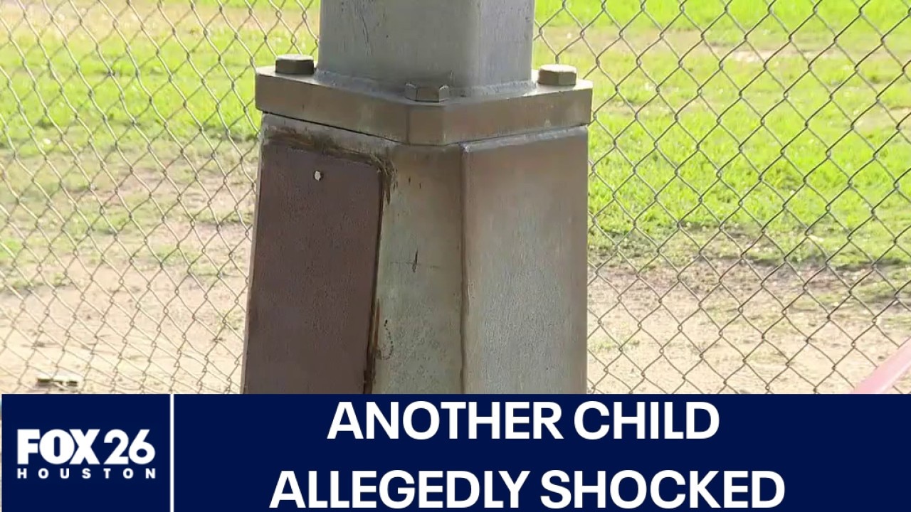Second child allegedly shocked at Houston park