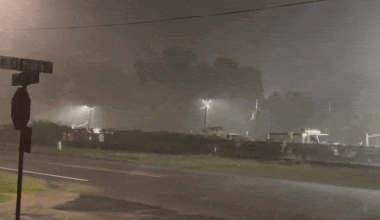 Severe Thunderstorms Bring Rain, Lightning to Southeast Texas
