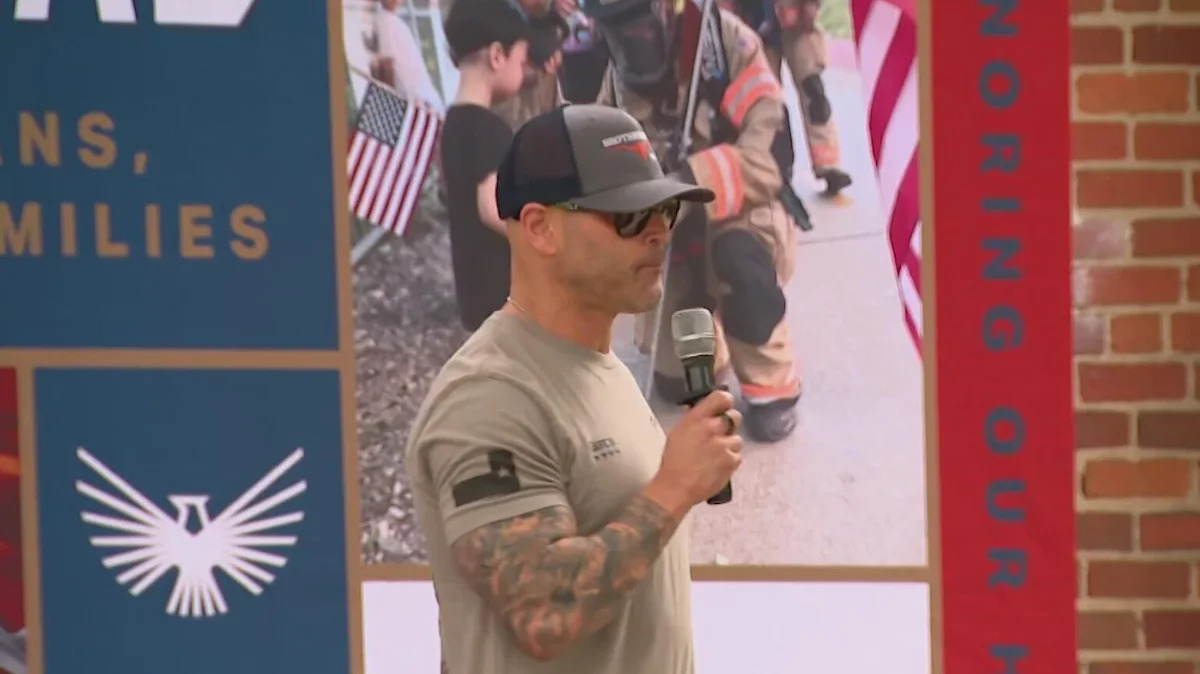 Carry the Load walk in Fort Worth honors fallen veterans and first responders