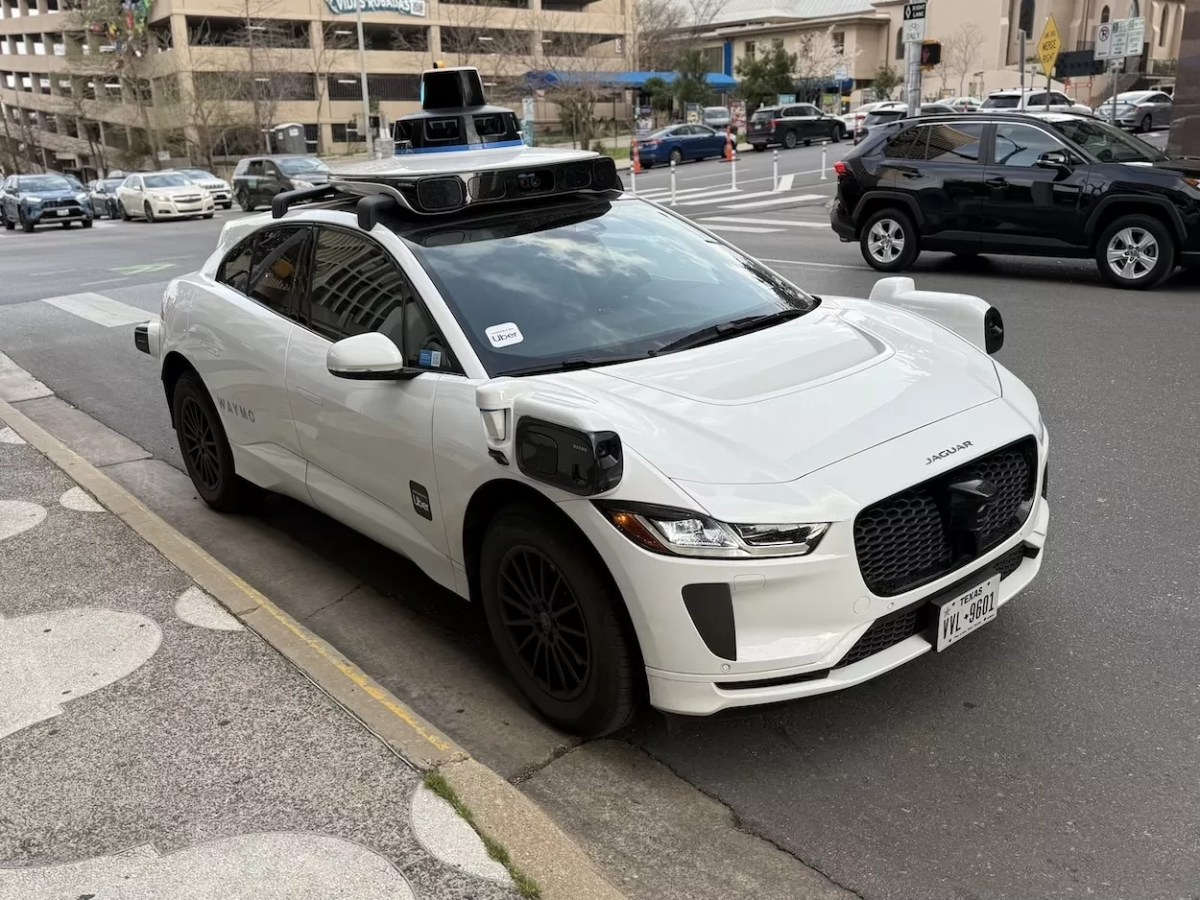 Waymo driverless taxi blocks ambulance trying to get to Austin mass shooting