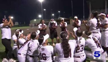 PSJA Lady Bears Softball Team in Corpus Christi for the state semifinals