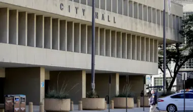 Canadian electronics company confirms $900M Fort Worth investment, gets 10-year tax break