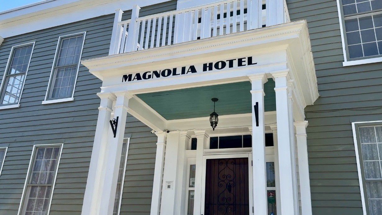 Renovations stir the spirits at Texas hotel