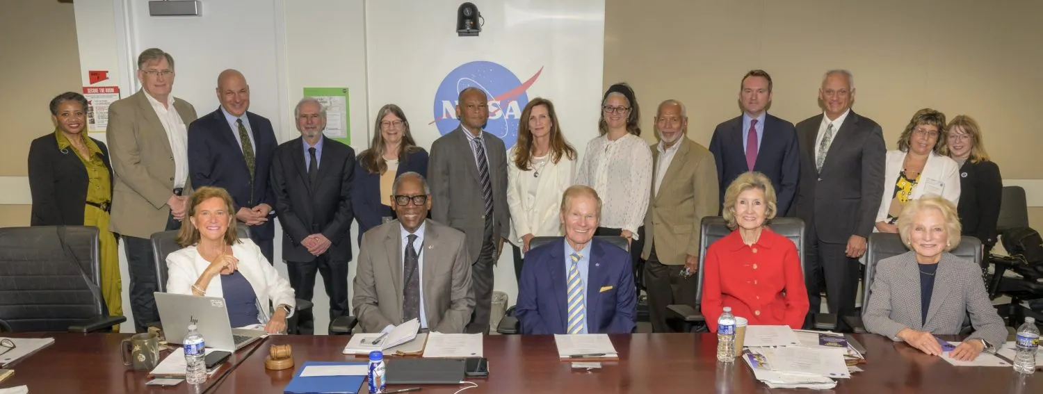 NASA veterans raise safety concerns as agency leadership quietly ousts former El Paso astronaut, other advisers