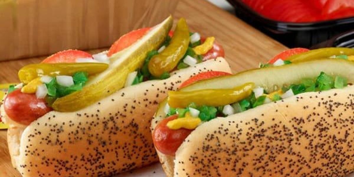 Portillo's Chicago hot dogs land at DFW Airport Terminal B