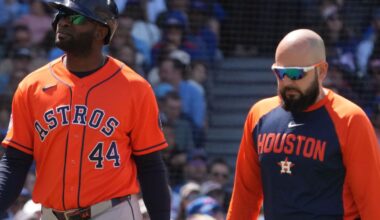 Houston Astros DH Yordan Alvarez exits with back spasms