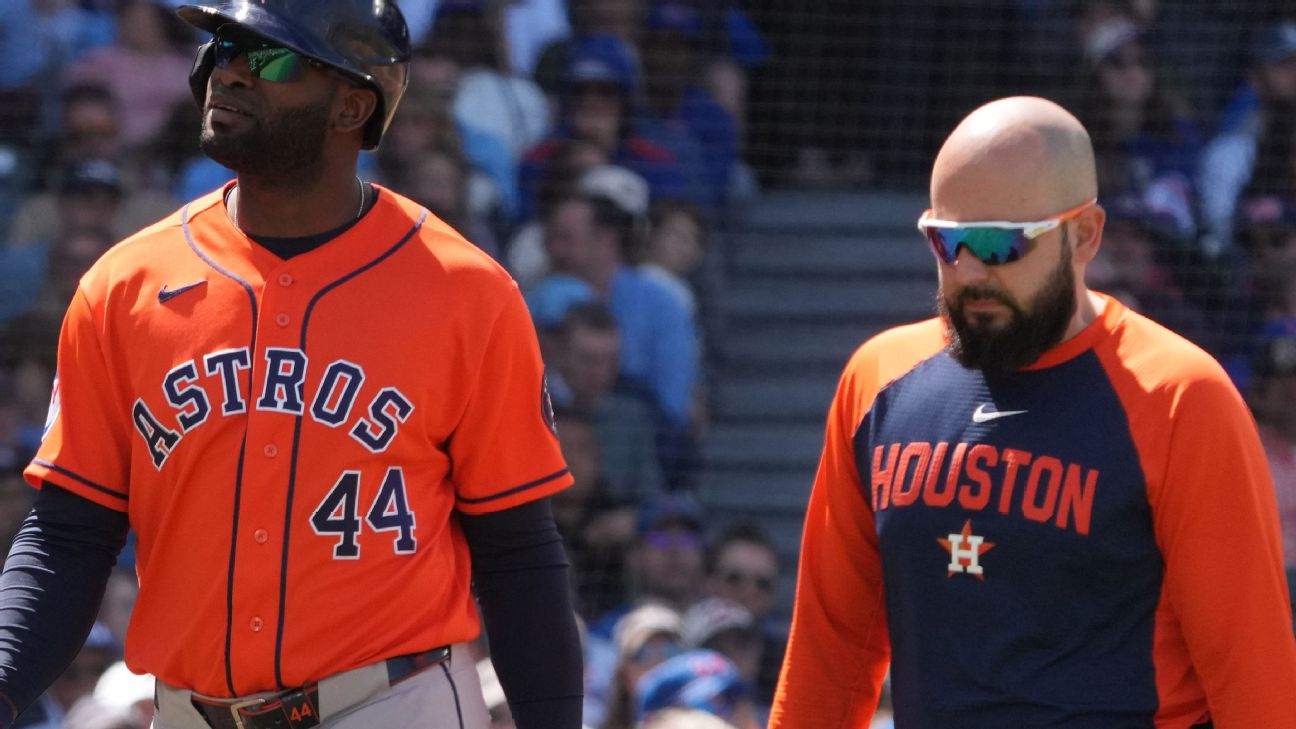 Houston Astros DH Yordan Alvarez exits with back spasms