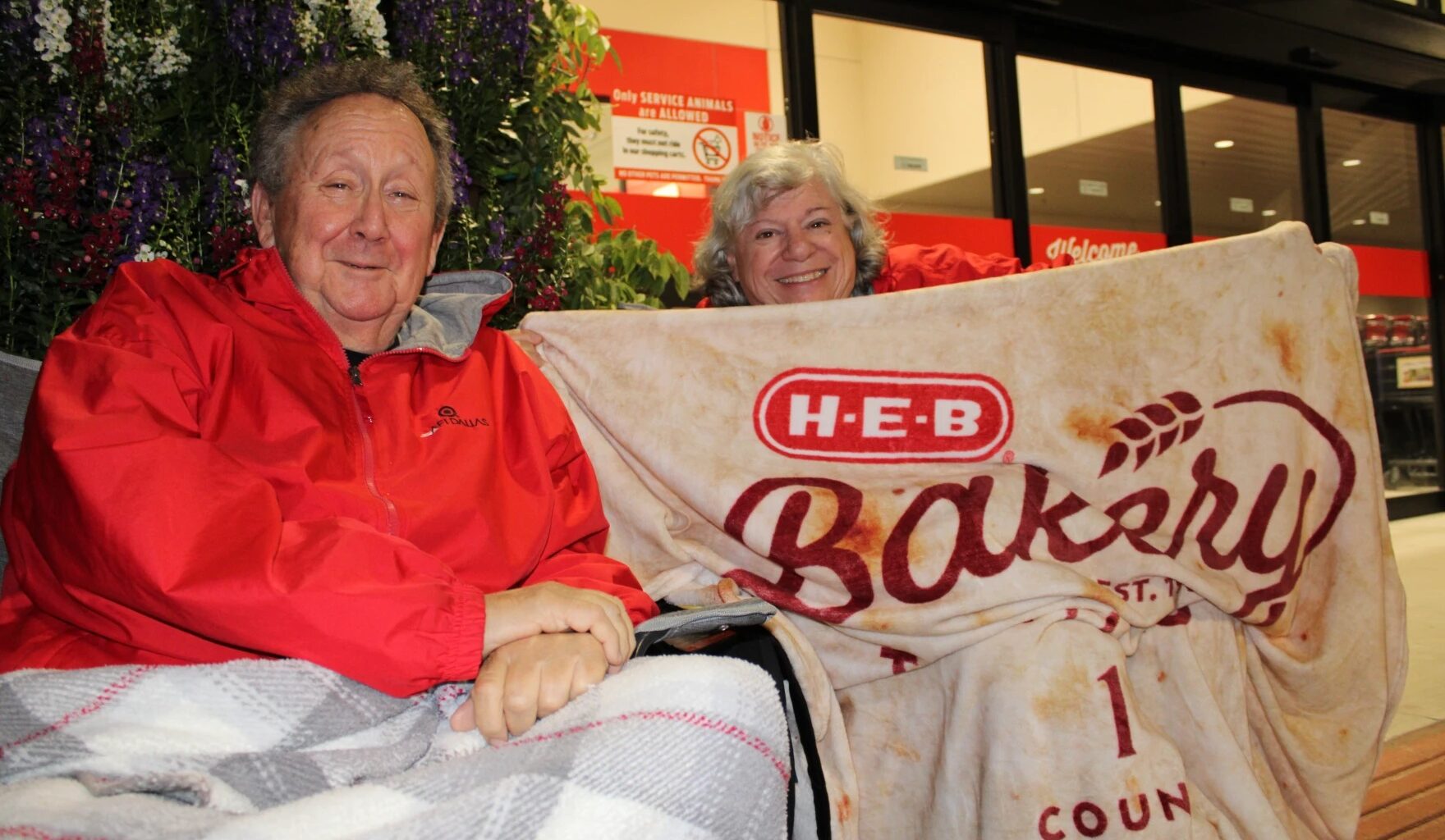 'Texas businesses are just different': Campers outside new Mid-Cities H-E-B explain the hype