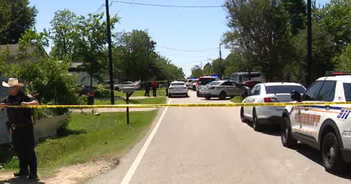 Man identified as wife's killer in Cloverleaf