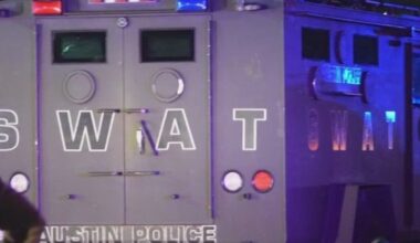 Austin police SWAT arrest robbery suspect in North Austin