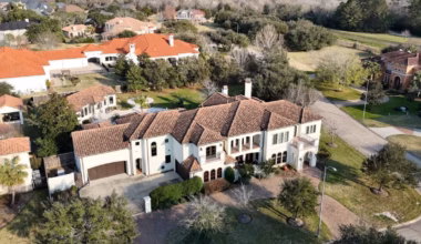 West of Houston, an Amenity-Rich Home Has Private Access to George Bush Park