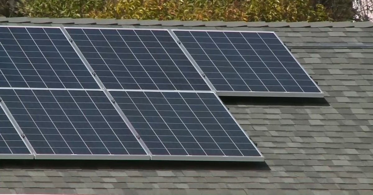 Texas is investigating the rooftop solar industry, after years of CBS News Texas reporting