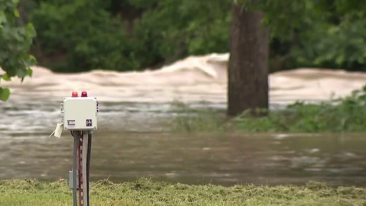 Crews rescue 15 people after flooding in WilCo