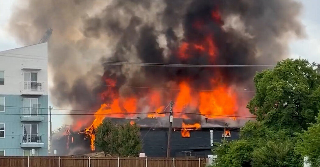 3 Dead After Large Fire at Dallas Apartment Building