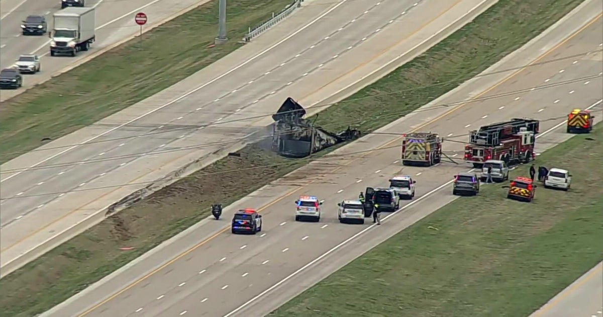 US 75 traffic halted in Collin County after semi‑truck crash, authorities say