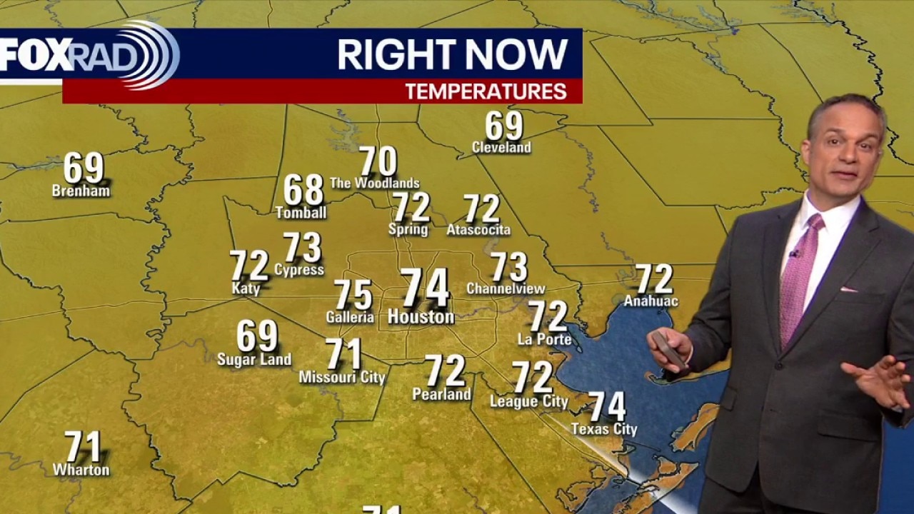 Houston weather: Warm Tuesday with isolated rain chances