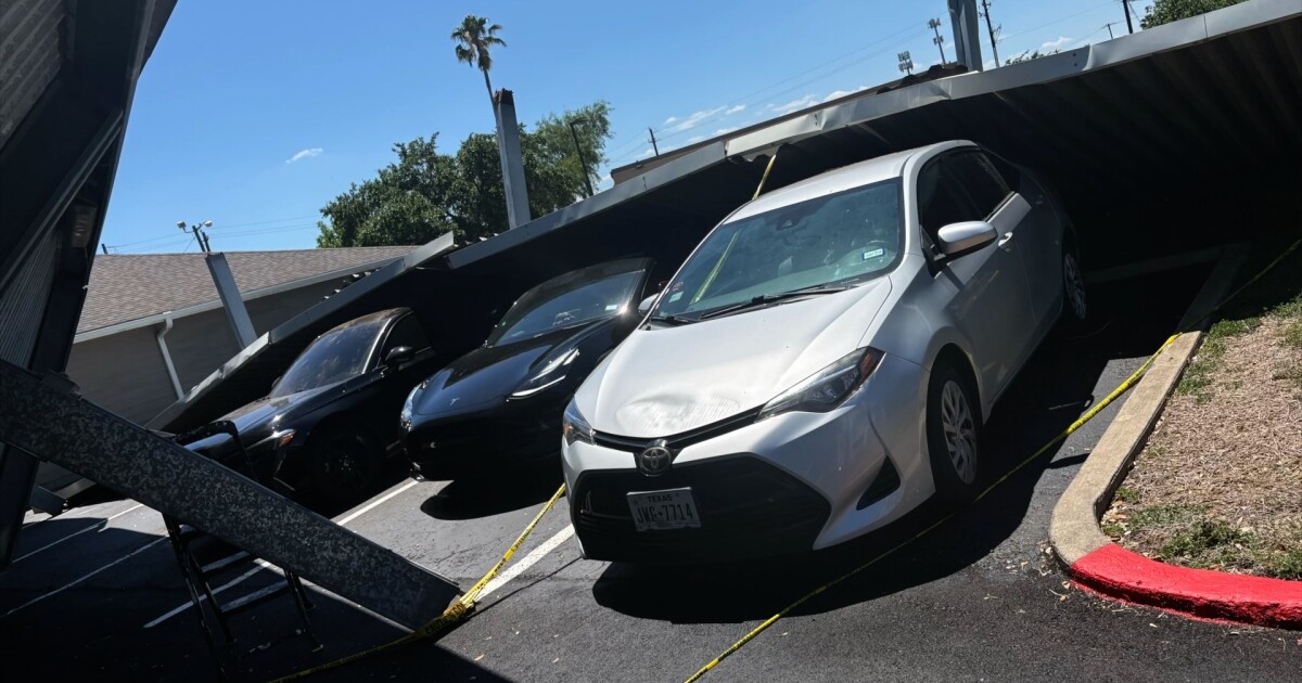 Storm damages vehicles at Southside Corpus Christi complex