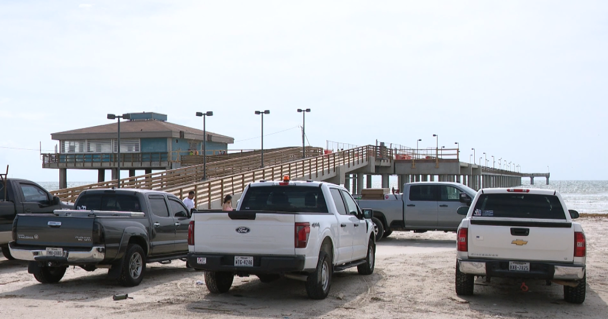 Rain delay for Bob Hall Pier temporary closure