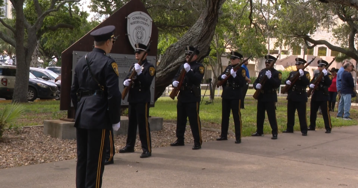Memorial ceremony pays tribute to fallen officers and their families