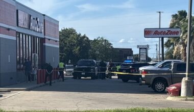Officer shot at Corpus Christi AutoZone, suspect in custody