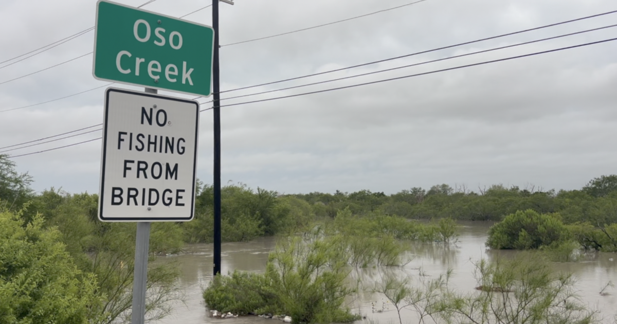 Southside flooding hits as Oso Creek nears major flood stage