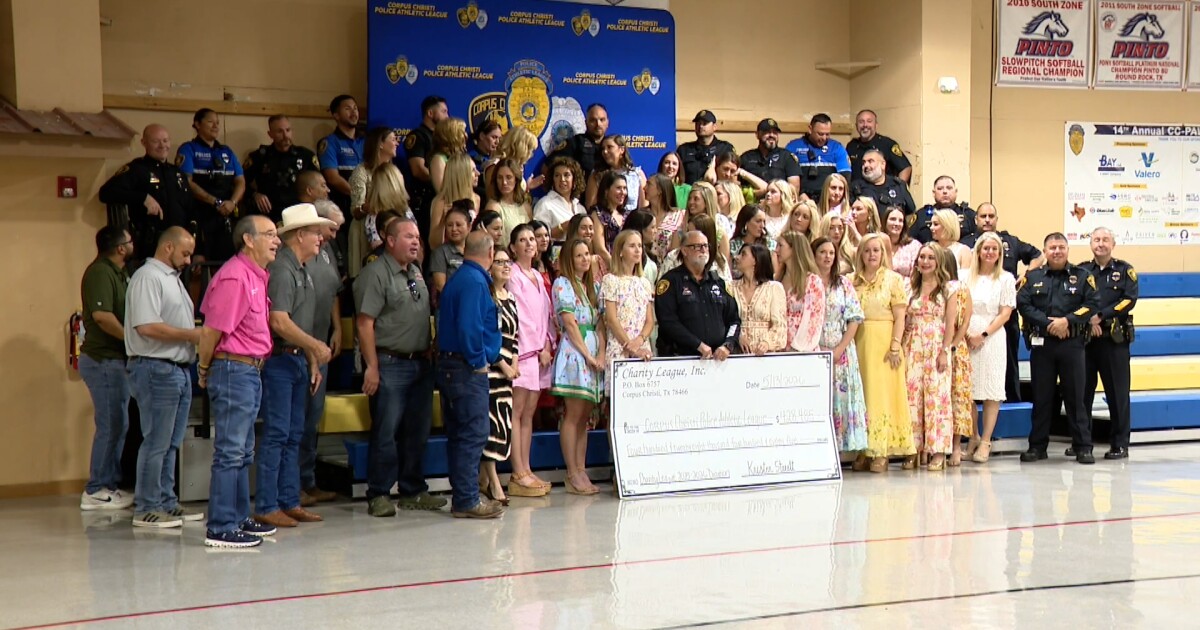 Charity League donates $428K to Police Athletic League for new baseball facility