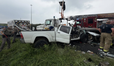 One person airlifted after crash on US 77 in Odem