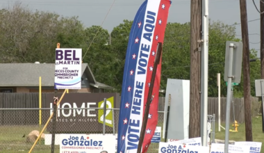 Early voting begins for Texas primary runoff election
