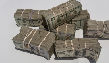 Brownsville couple arrested with $90K cash on US 77