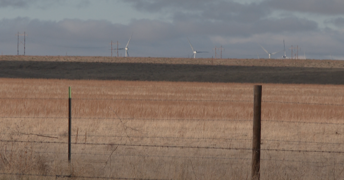 El Paso County landowners push back on Xcel Energy's power lines