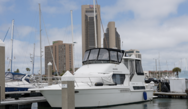 Experts share top 5 safe boating tips for Memorial Day weekend