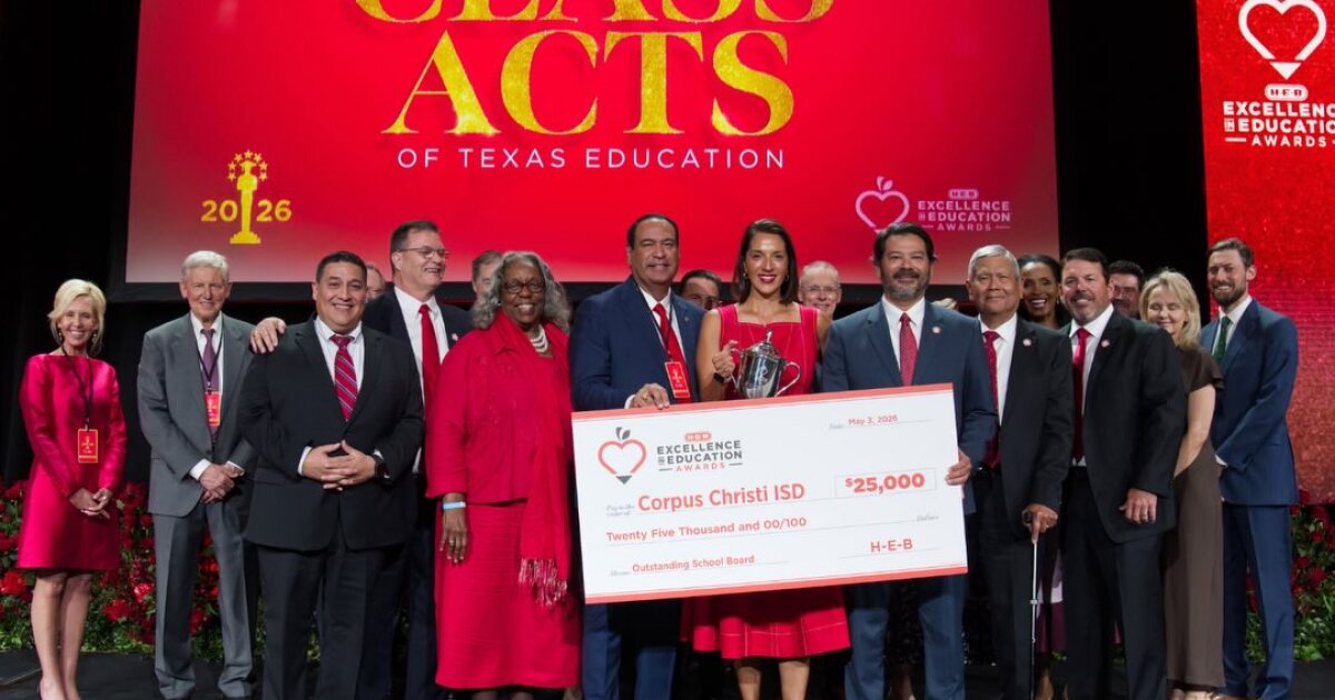 Corpus Christi ISD Board of Trustees wins Statewide H-E-B Excellence Award